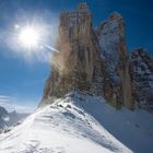 Drei Zinnen in Schneewolke.