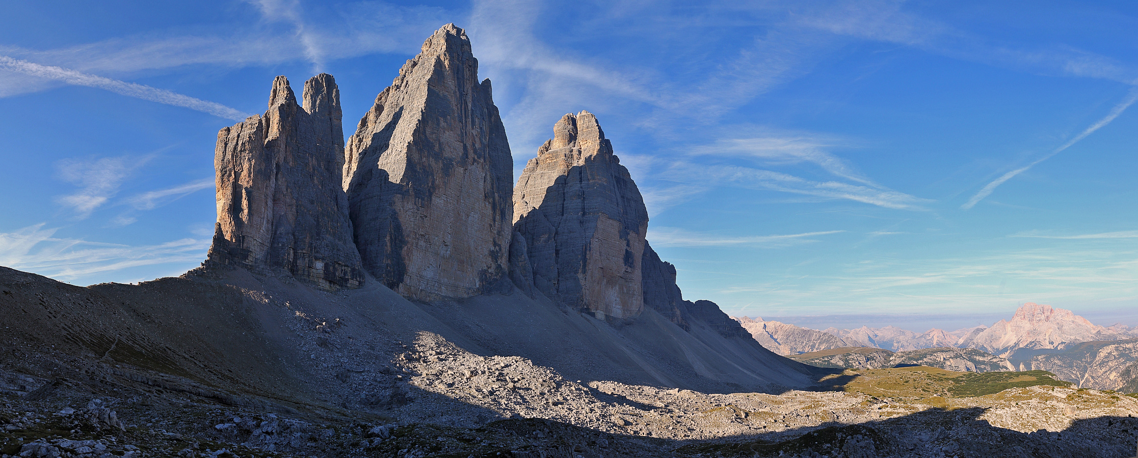  Drei Zinnen und Hohe Gaisl als Teil eines Panoramas