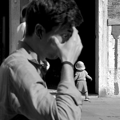 Drei zu gleicher Zeit am gleichen Ort