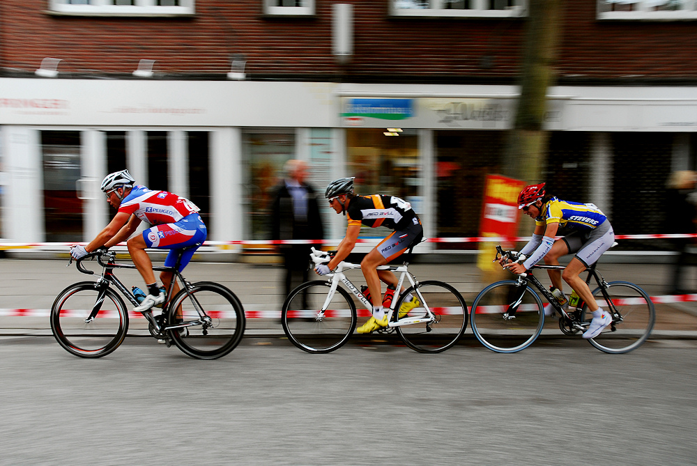 Dreier Gruppe beim Radrennen in Volksdorf (Hamburg)