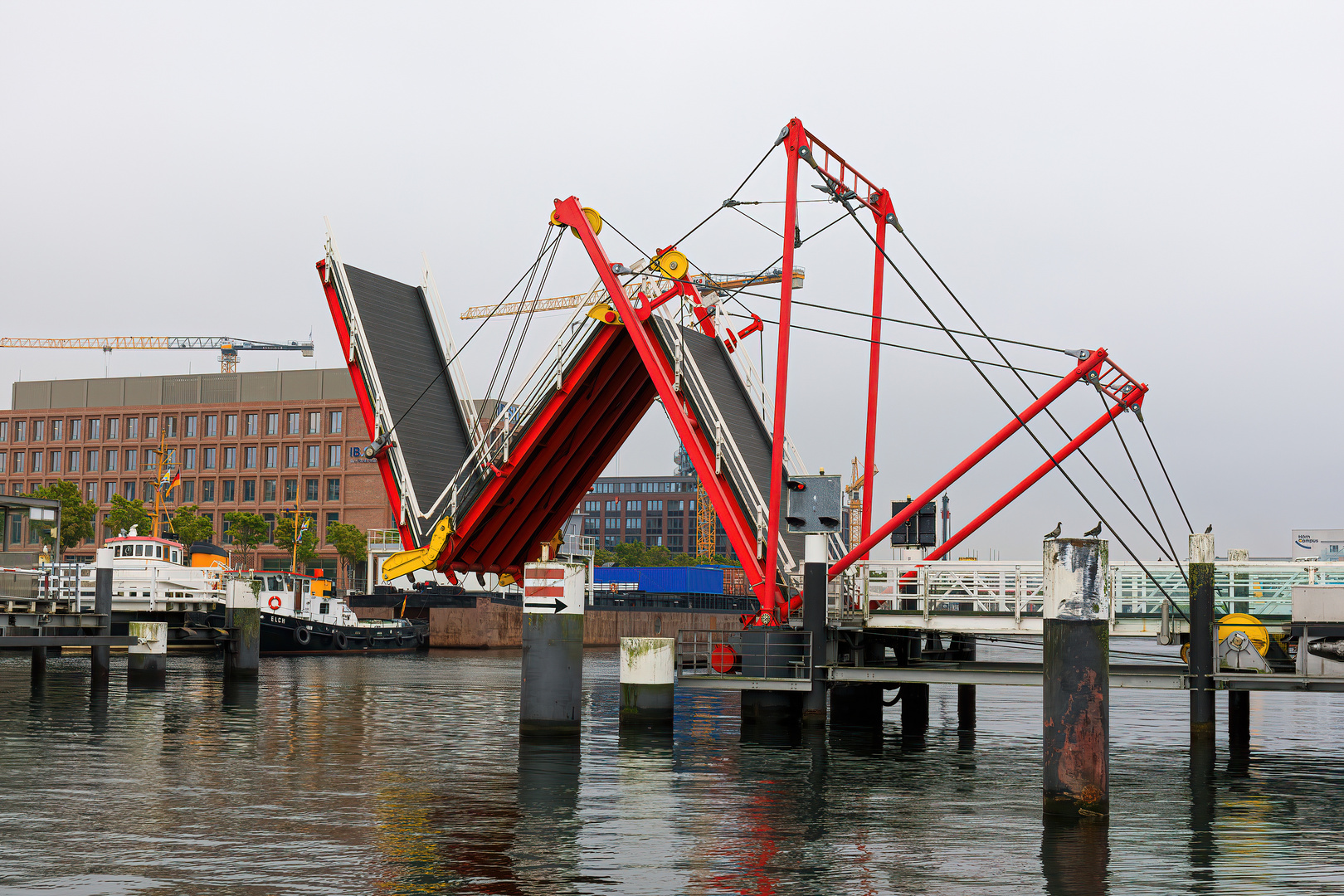 Dreifeldzugbrücke