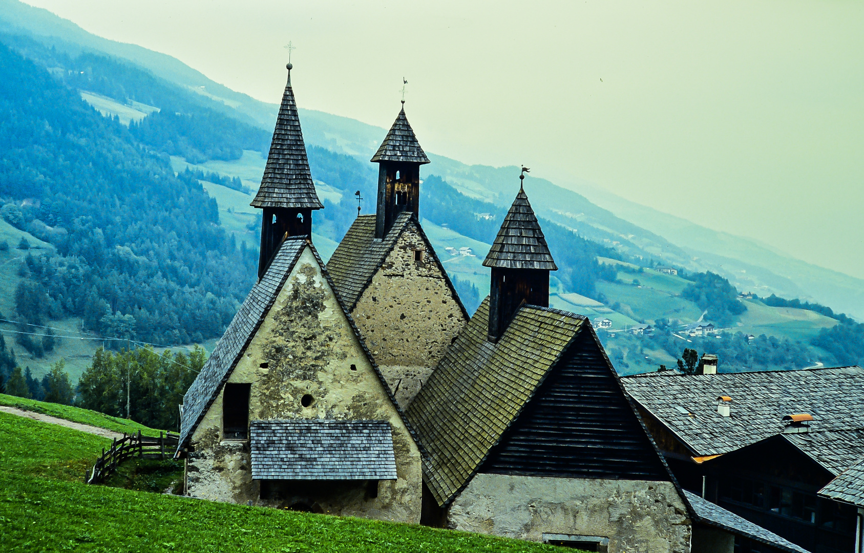 Dreikirchen im Südtirol..             ..DSC_0371