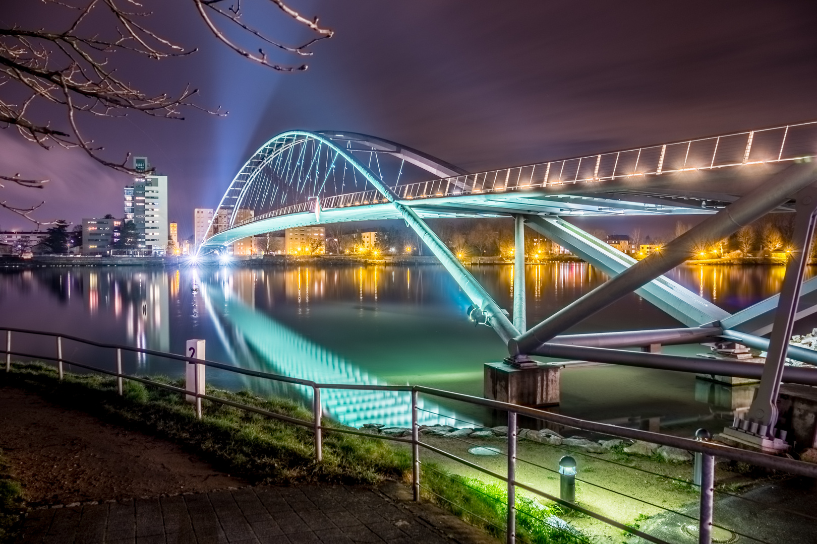 Dreiländerbrücke Weil am Rhein Foto & Bild | wasser, nacht ...