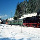 Dreiseenbahn mit Schnee und Dampf