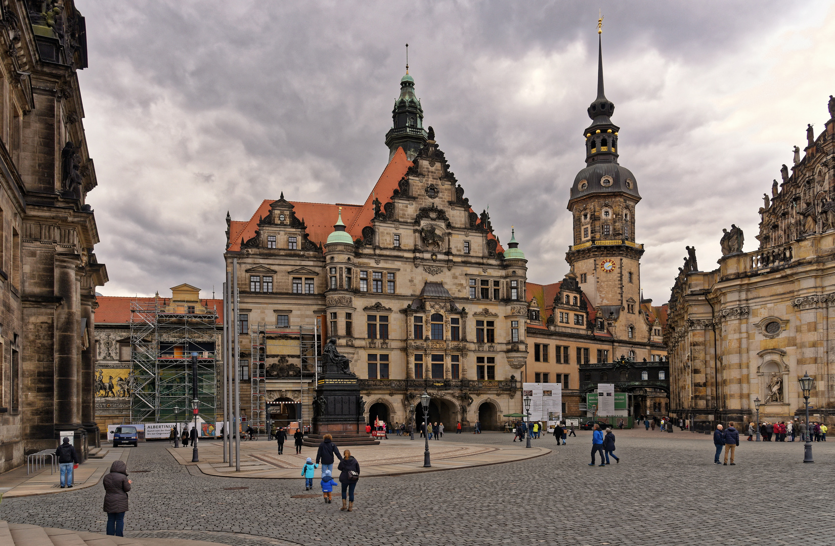 Dresden Altstadt Foto Bild Marodes Altstadt Fassaden Bilder Auf Fotocommunity