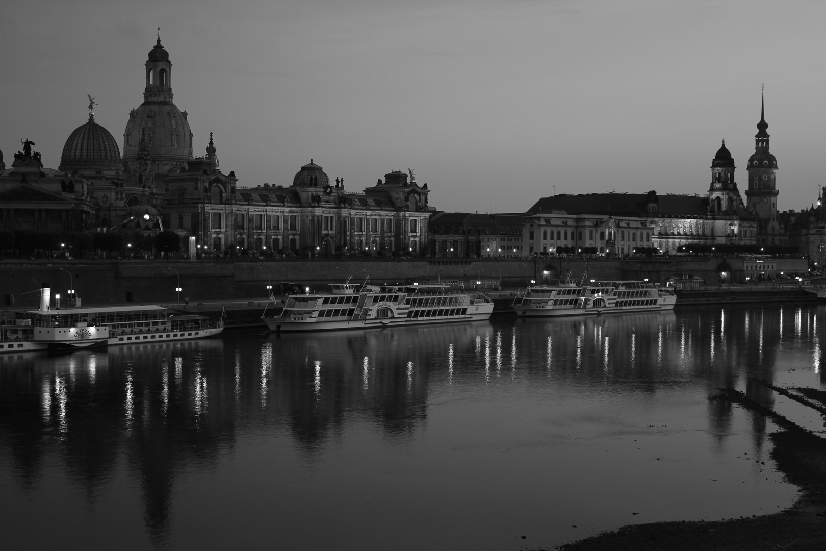 Dresden Altstadt bei Dämmerung