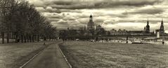 Dresden Altstadt - Elbpromenade  -