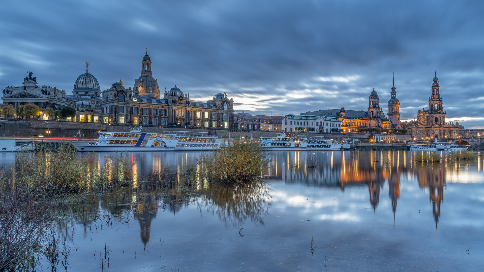 Dresden Altstadt zur blauen Stunde