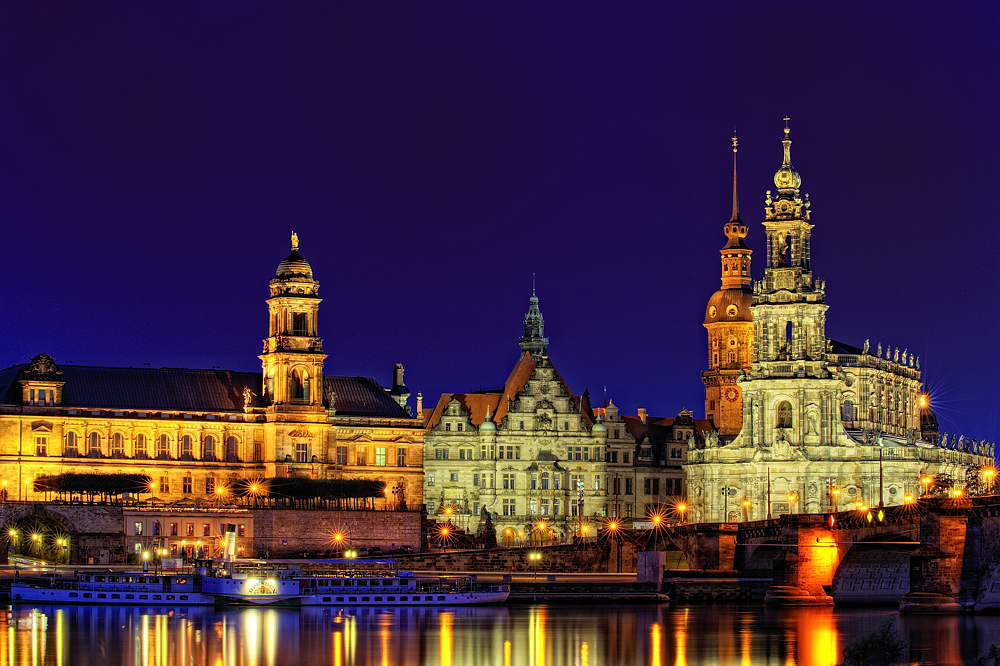 Dresden - Altstadtpanorama zur blauen Stunde #2
