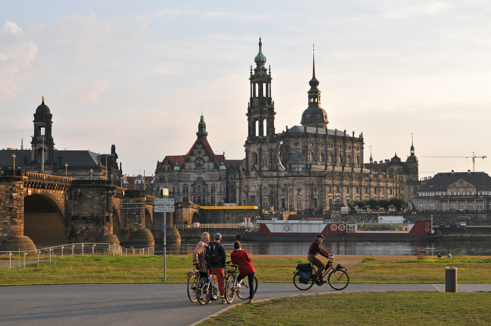 Dresden: Auf der anderen Seite der Elbe – Die Radler