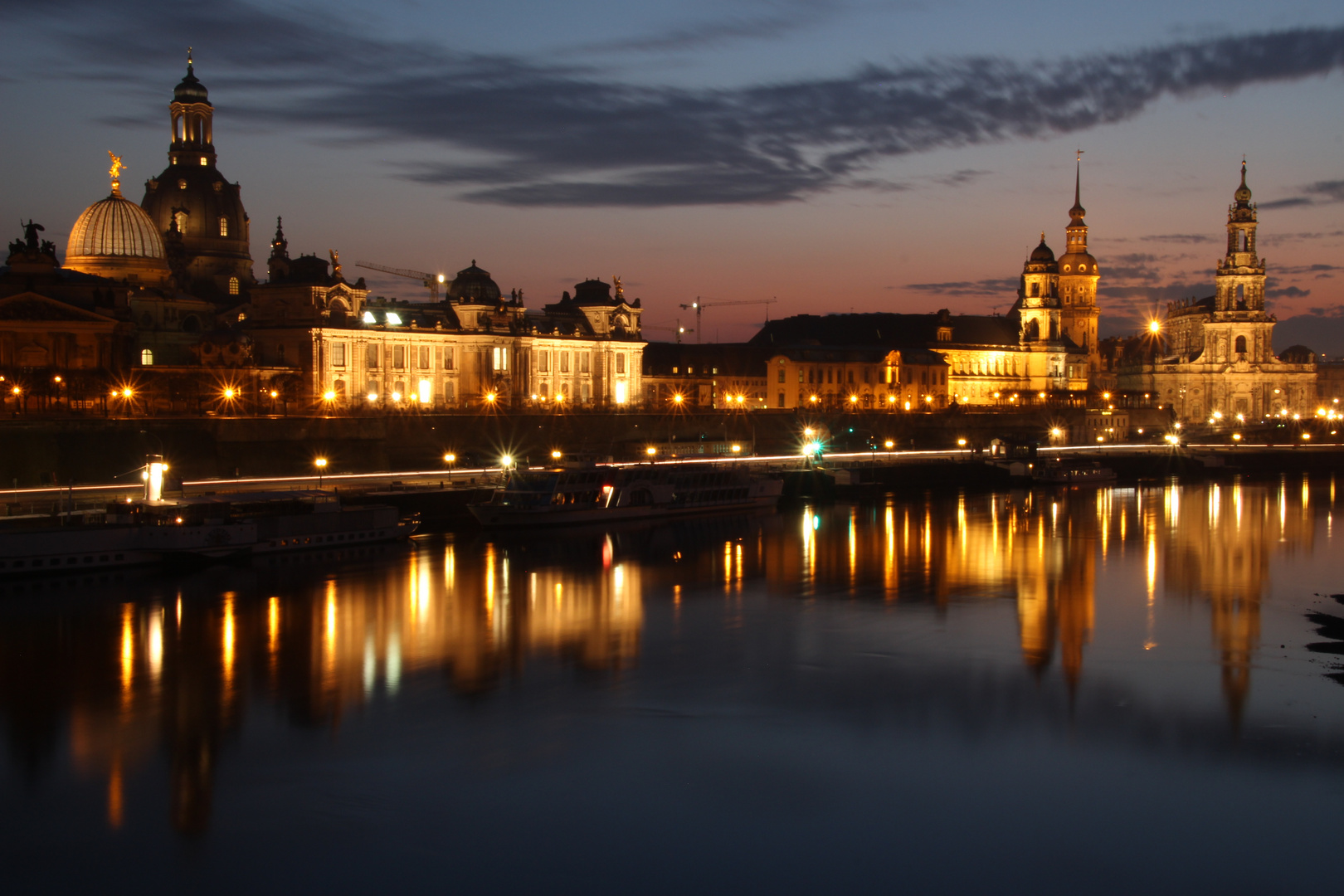 Dresden bei Dämmerung