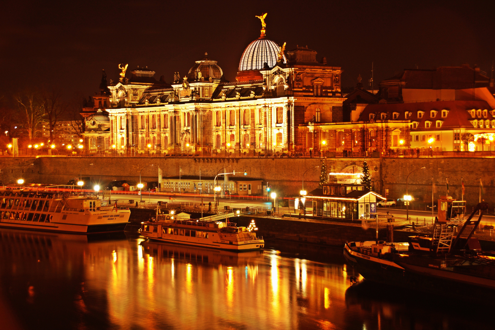 Dresden bei Nacht # 1