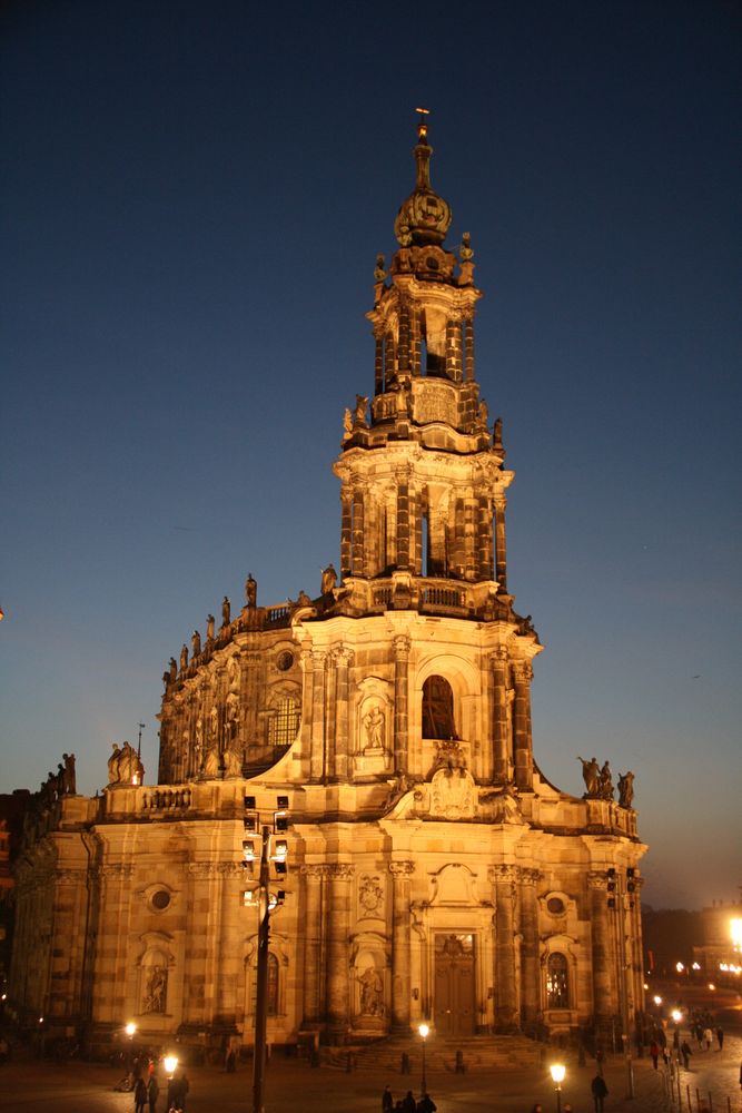 Dresden bei Nacht von Markus Breuning 