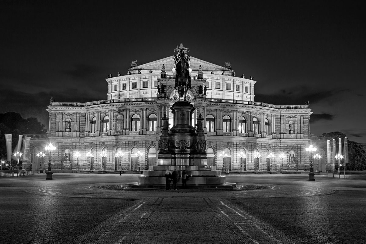 Dresden bei Nacht_sw_8