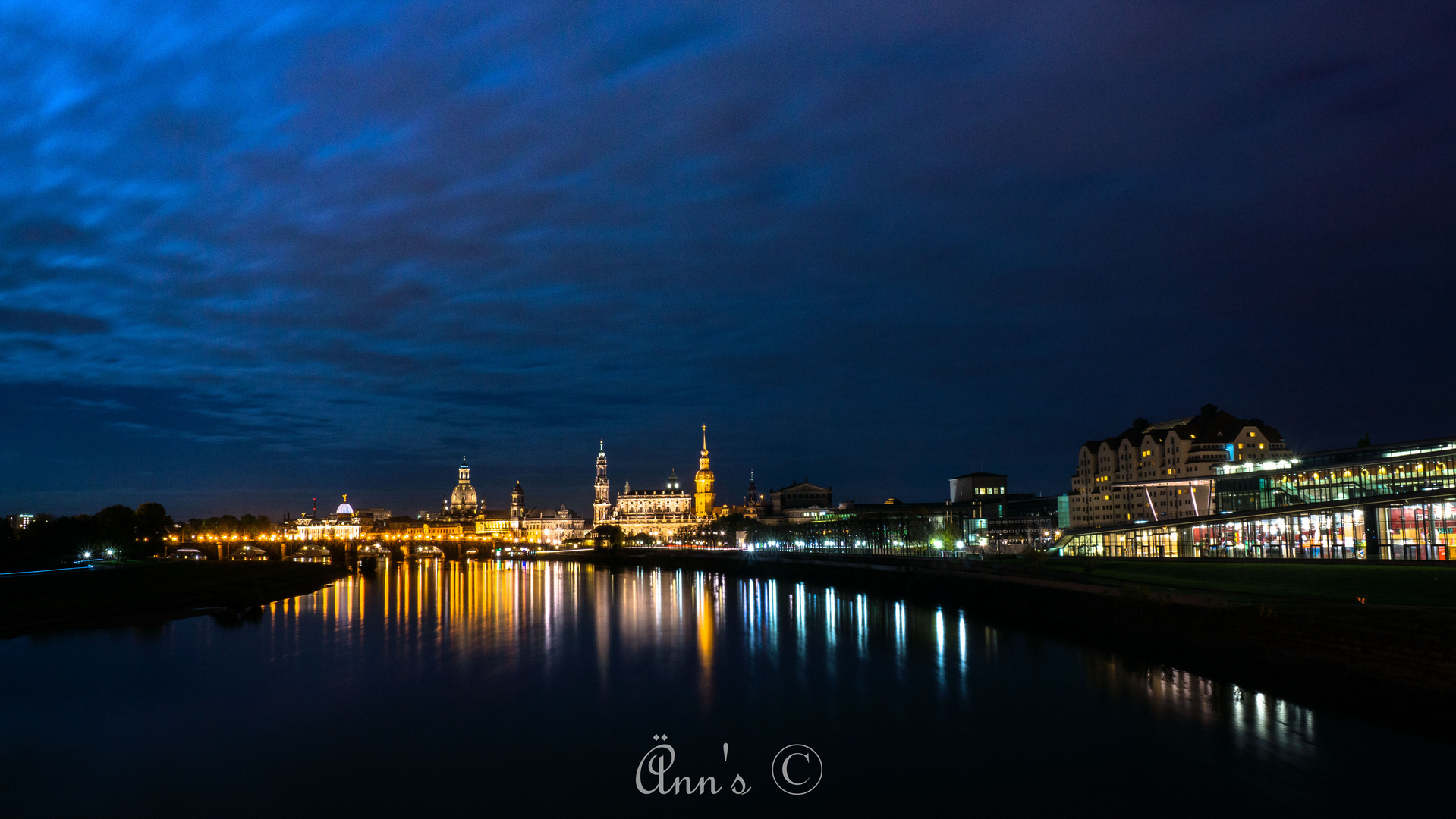 Dresden bei später Dämmerung