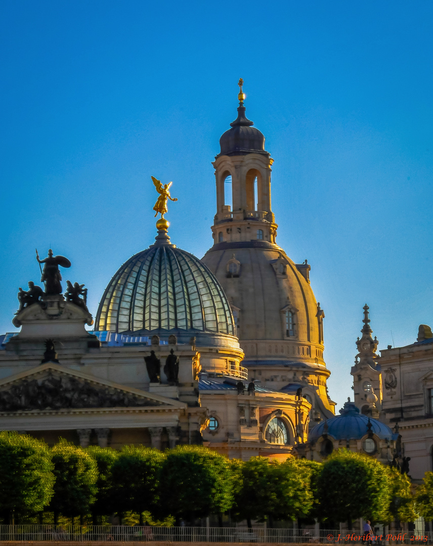 Dresden, Blick auf das Kuppel Essemble der Altstadt vom Schiff aus