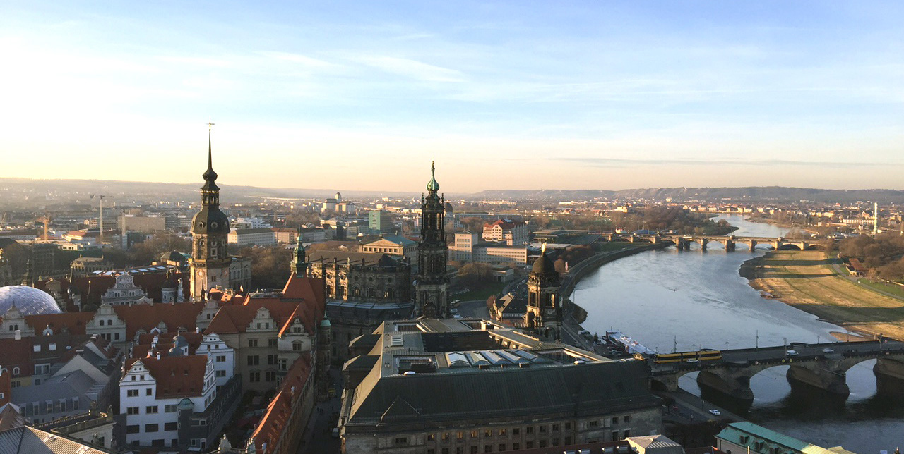 Dresden, Blick von der Frauenkirche stromab