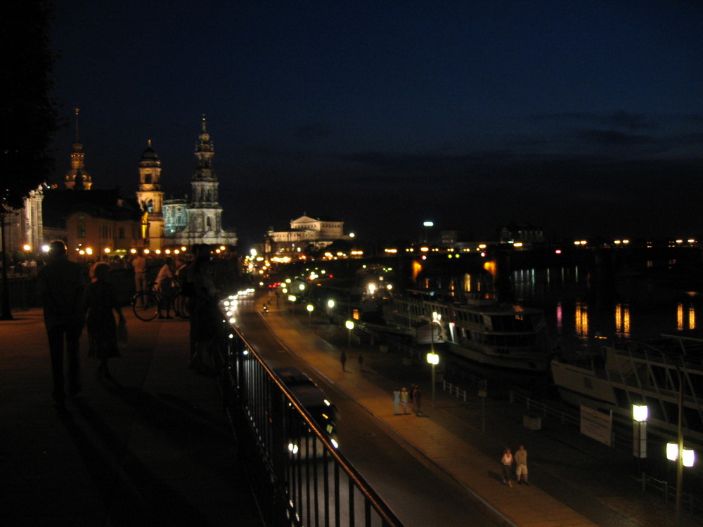 Dresden Brühlsche Terasse bei Nacht