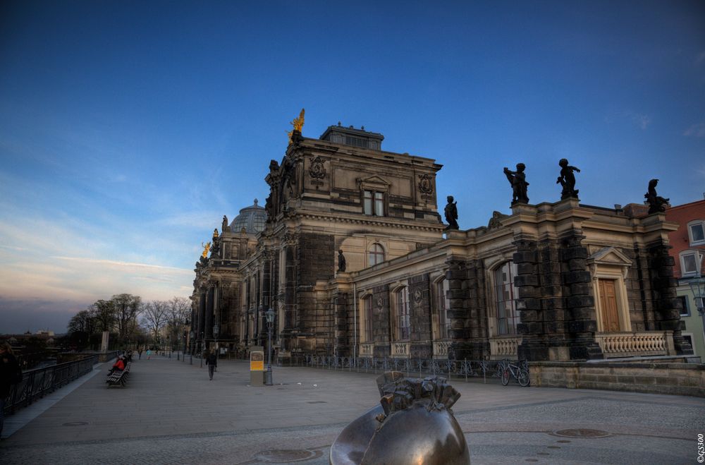 Dresden ... Bruehlsche Terassen