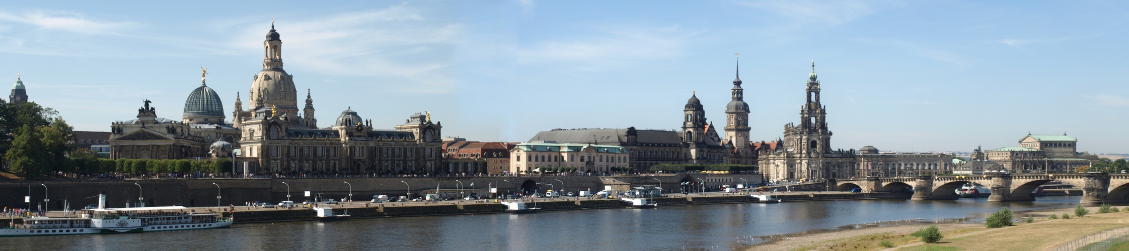 Dresden, Brühlsche Terrasse, Hofkirche, Semperoper