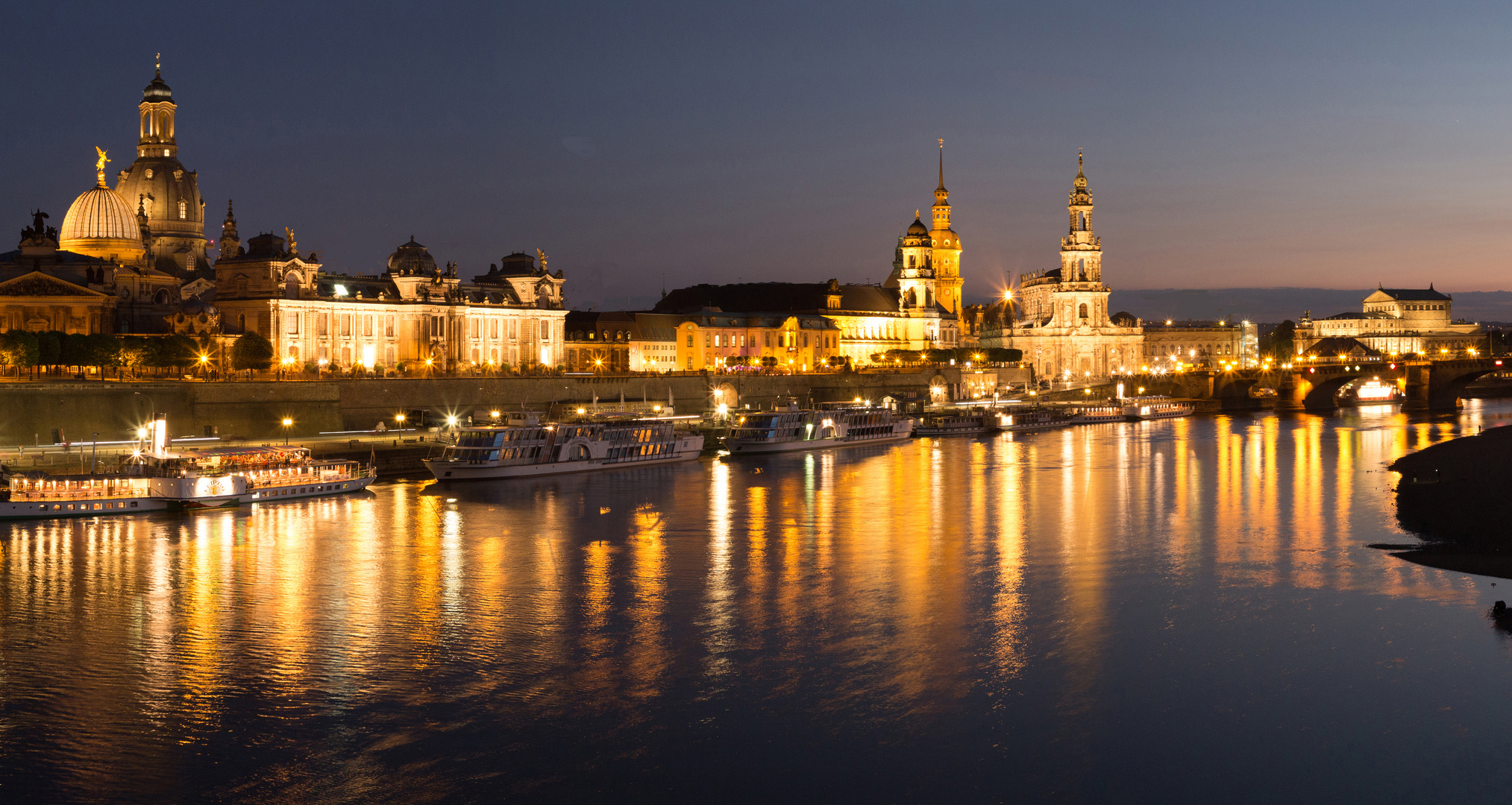 Dresden by night