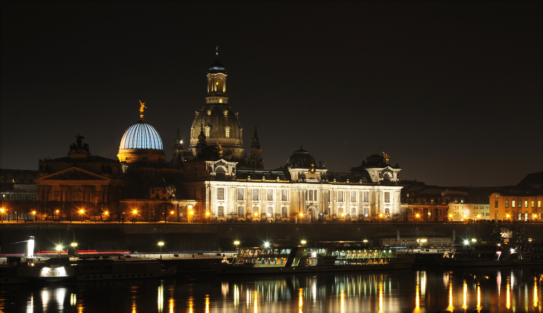 Dresden by night