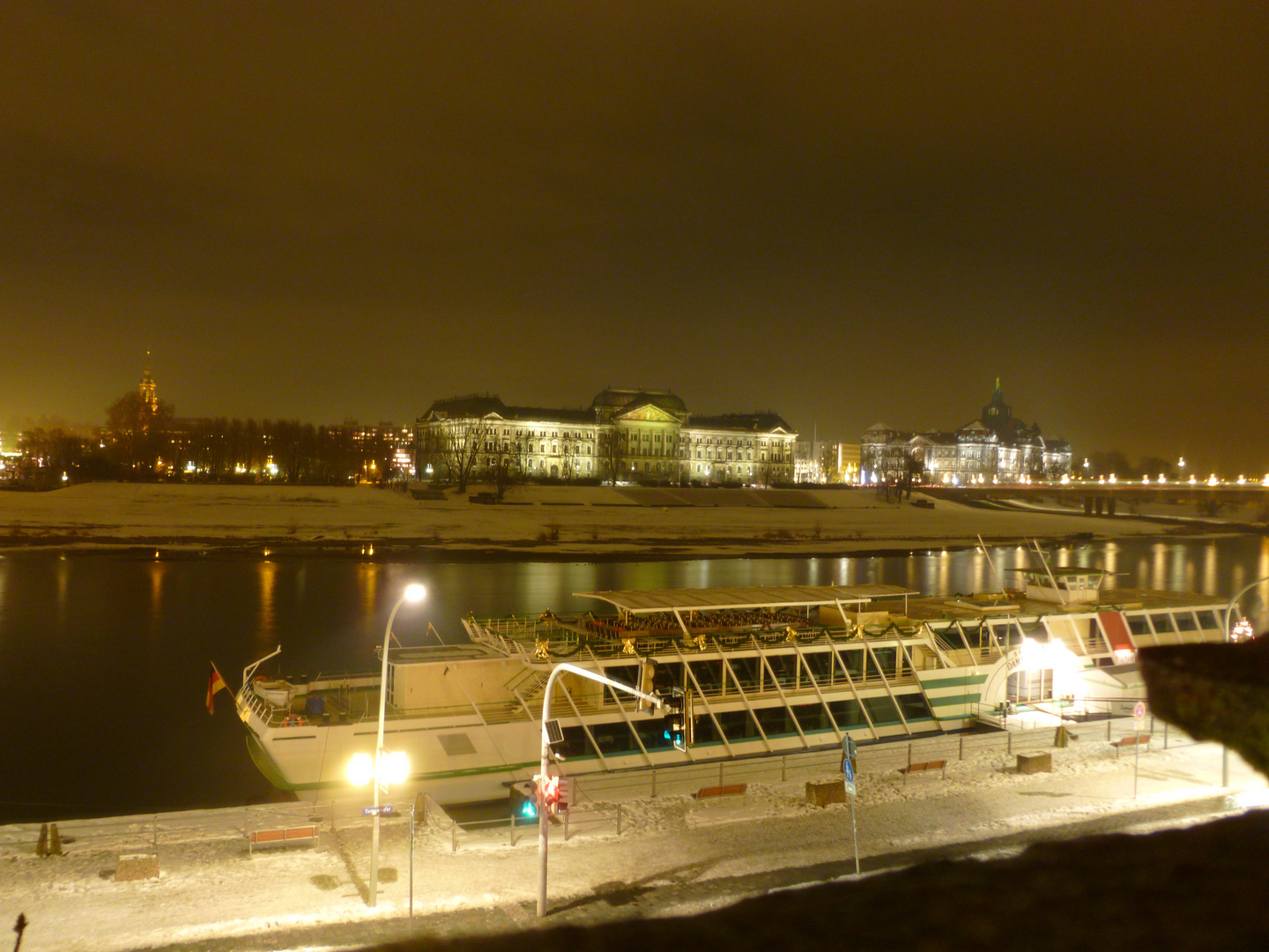 Dresden by night