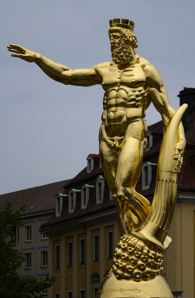 Dresden - Der Goldene Rathausmann...