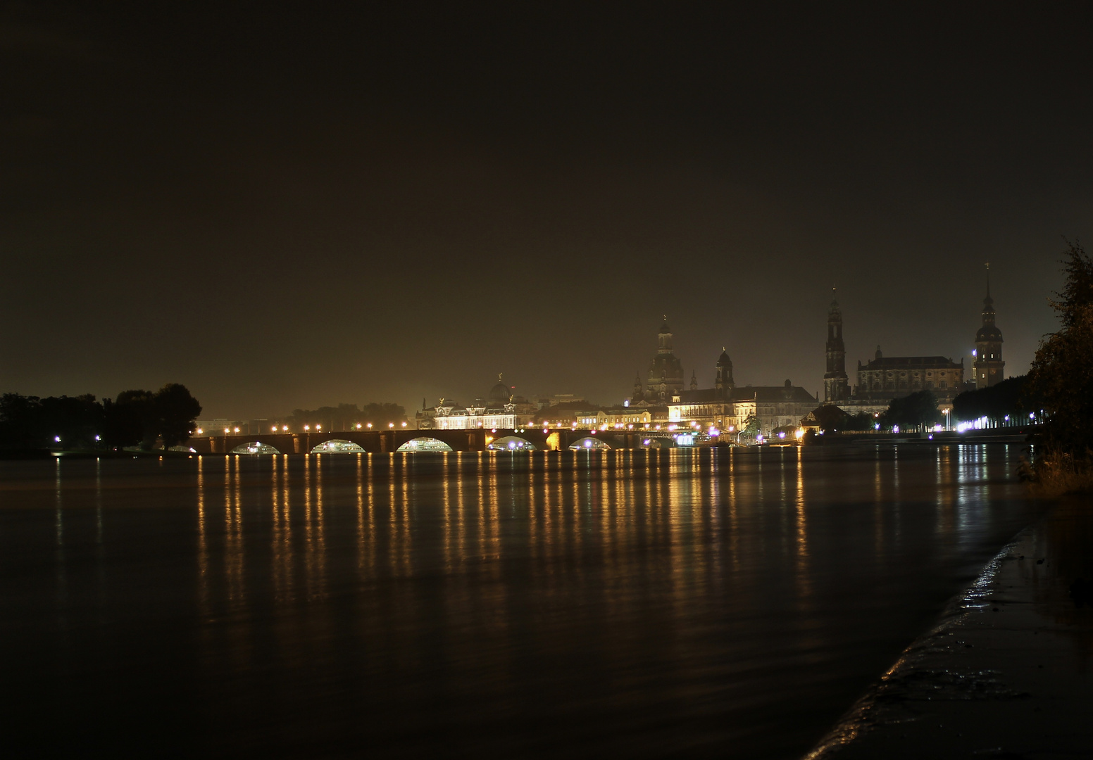 Dresden Elbehochwasser 2010