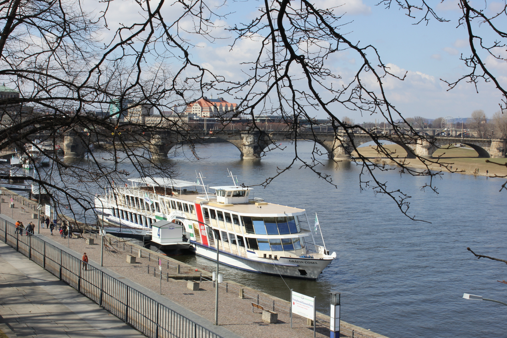 Dresden- Elbeufer