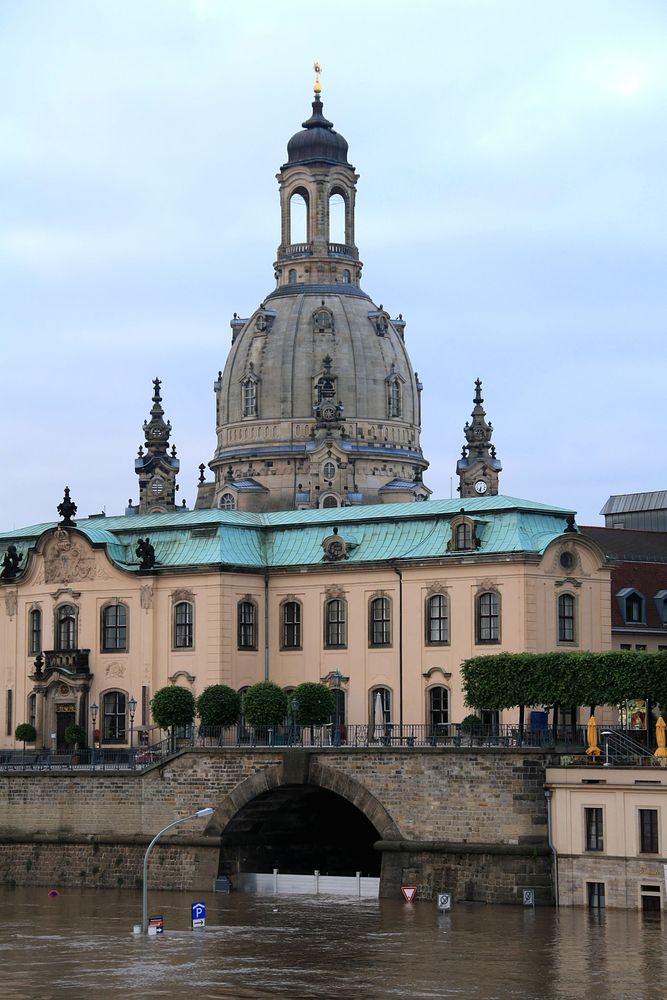 Dresden erwartet...