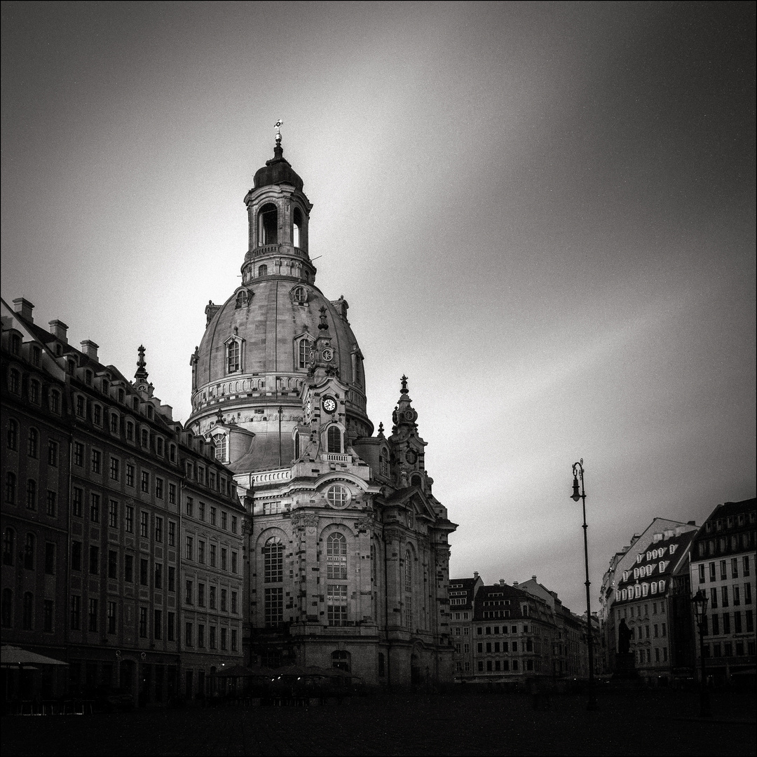 Dresden - Frauenkirche an einem Augustabend