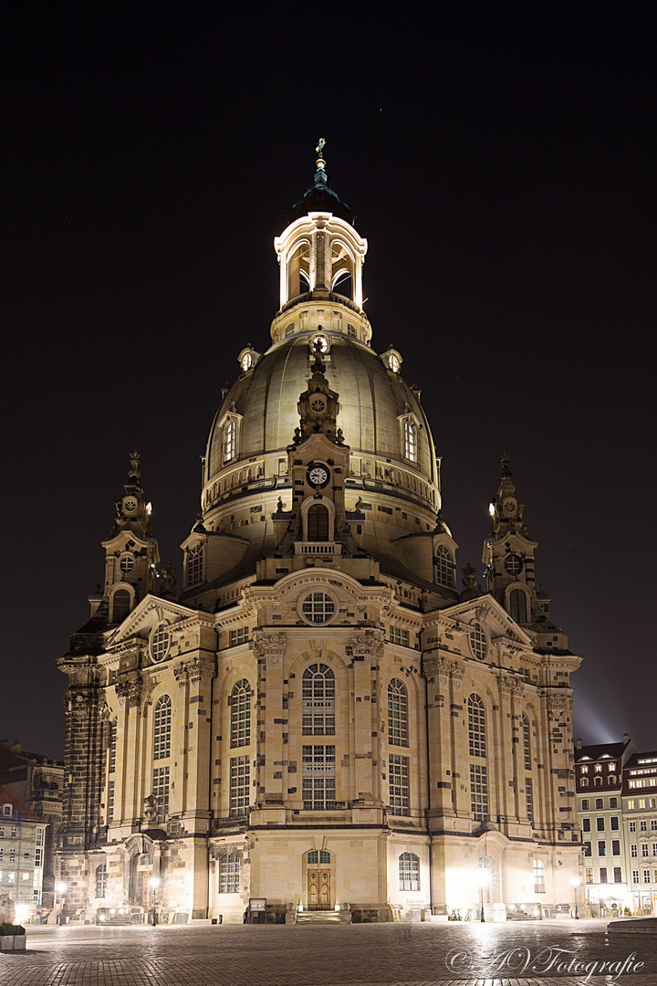 Dresden Frauenkirche bei Nacht