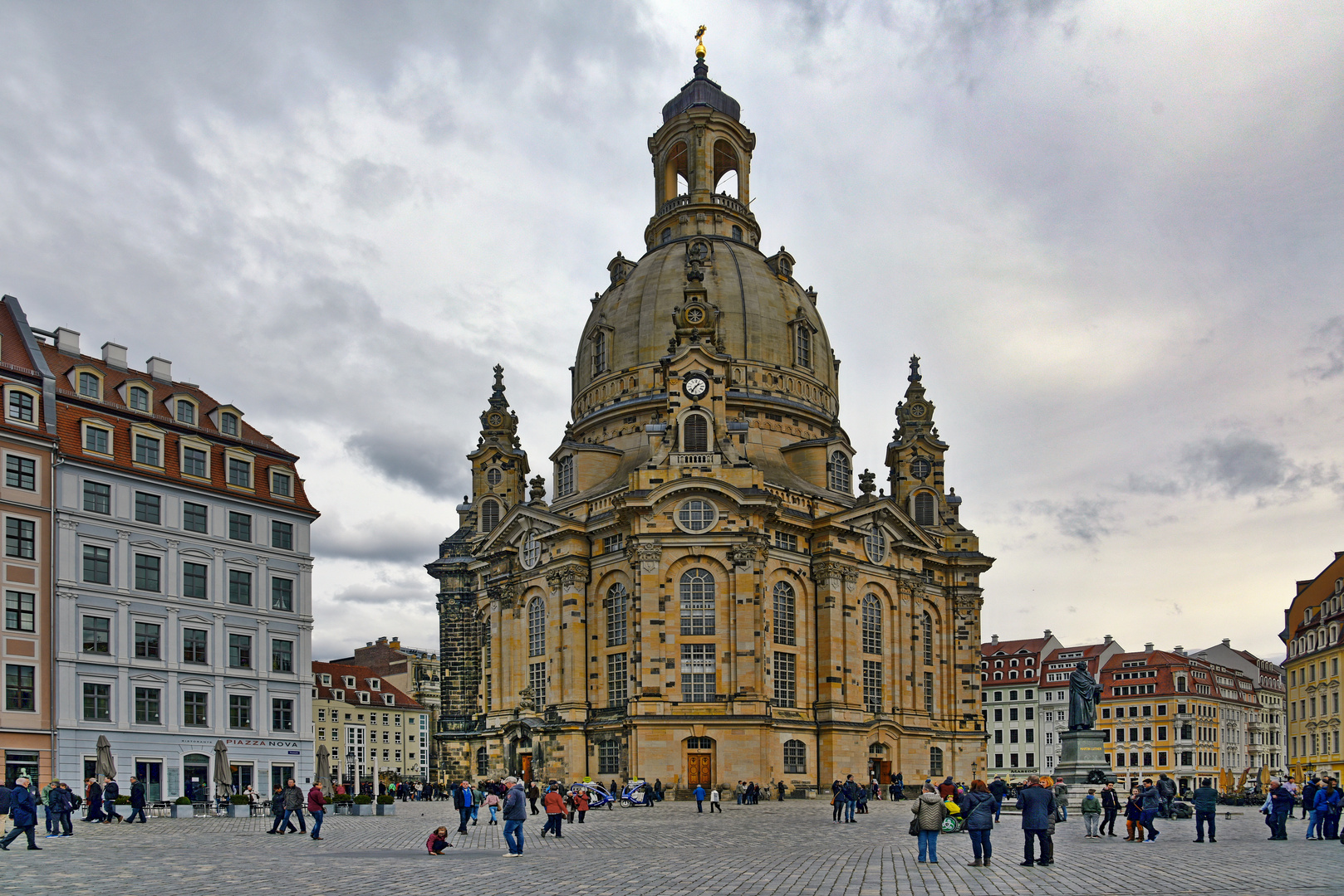 DRESDEN   - Frauenkirche -