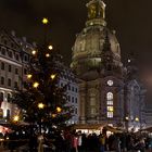 Dresden, Frauenkirche mit Weihnachtsmarkt