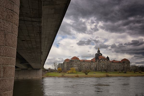 Dresden gleich kommt Regen