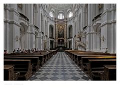 Dresden - Hofkirche " der Blick zum Chor "