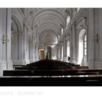 Dresden " Hofkirche , im Seitenportal "