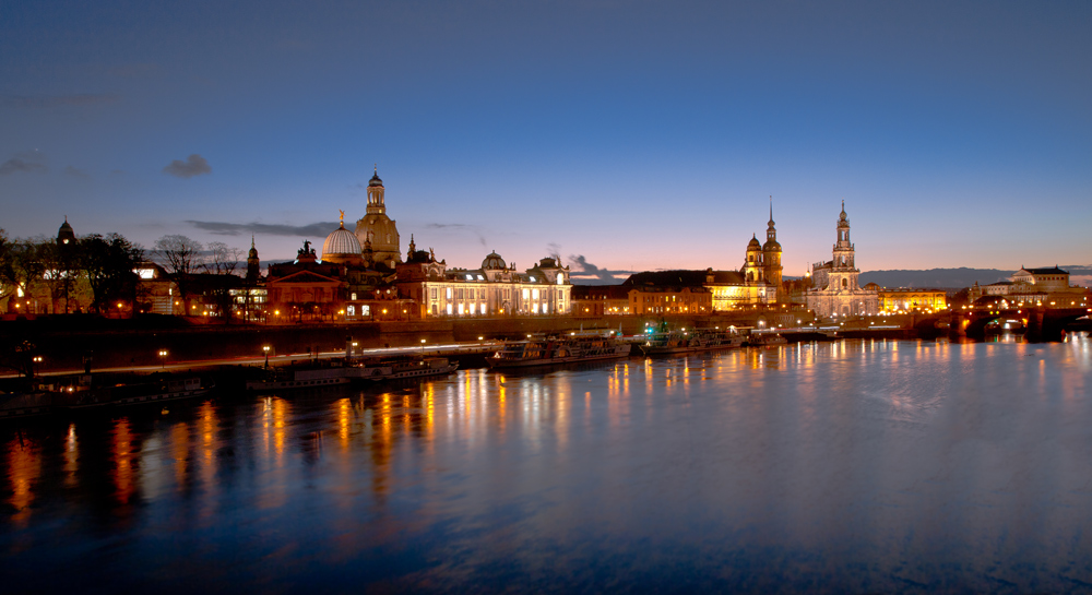 Dresden in der blauen Stunde