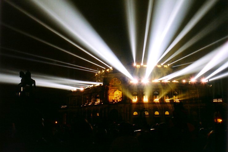 Dresden leuchtet wieder...