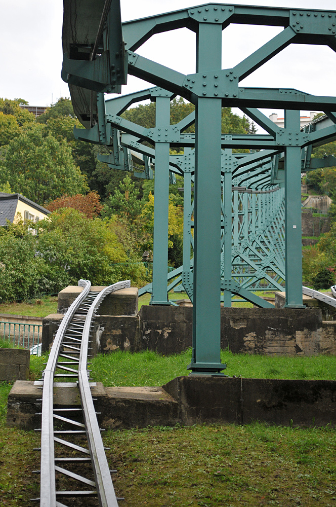 Dresden Loschwitz: Die Schwebebahn – Das Schienenstück