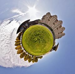 Dresden Maritim Congress Center Little Planet