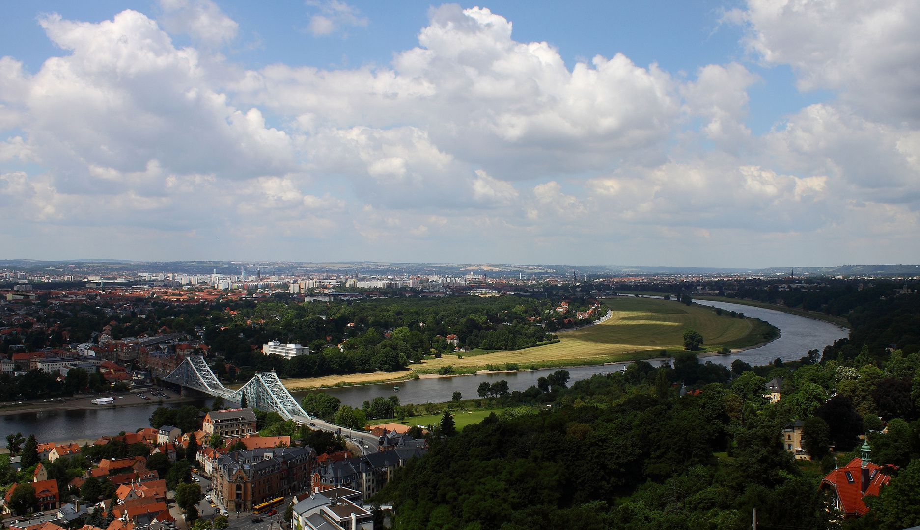 Dresden - mit blauen Wunder und der Elbe