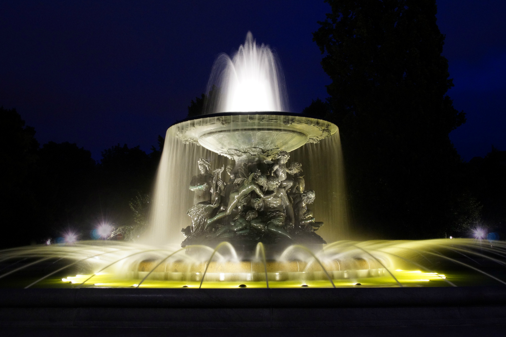 Dresden - Nacht - Brunnen - Langzeitbelichtung