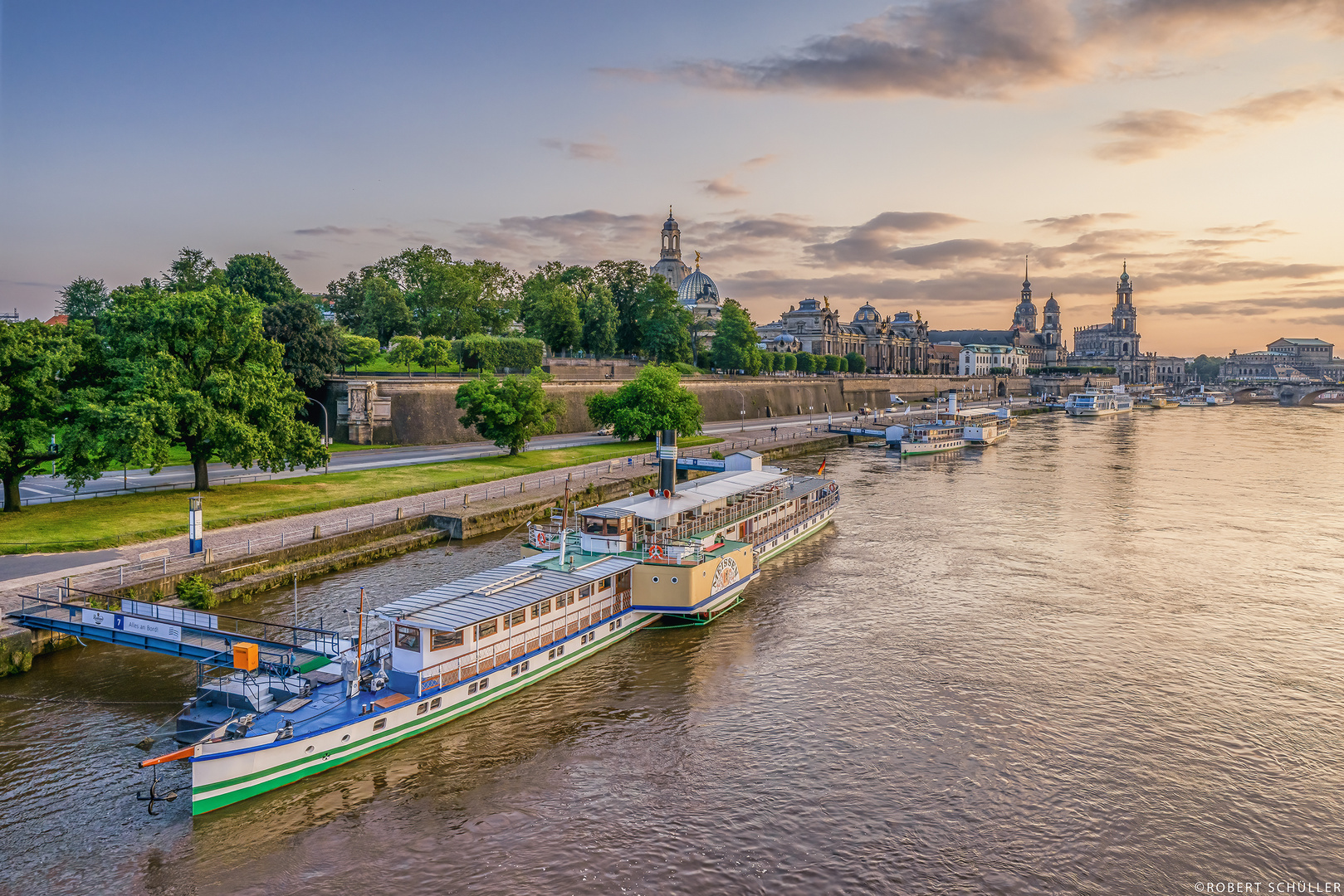 Dresden: Schönheit am Ufer der Elbe