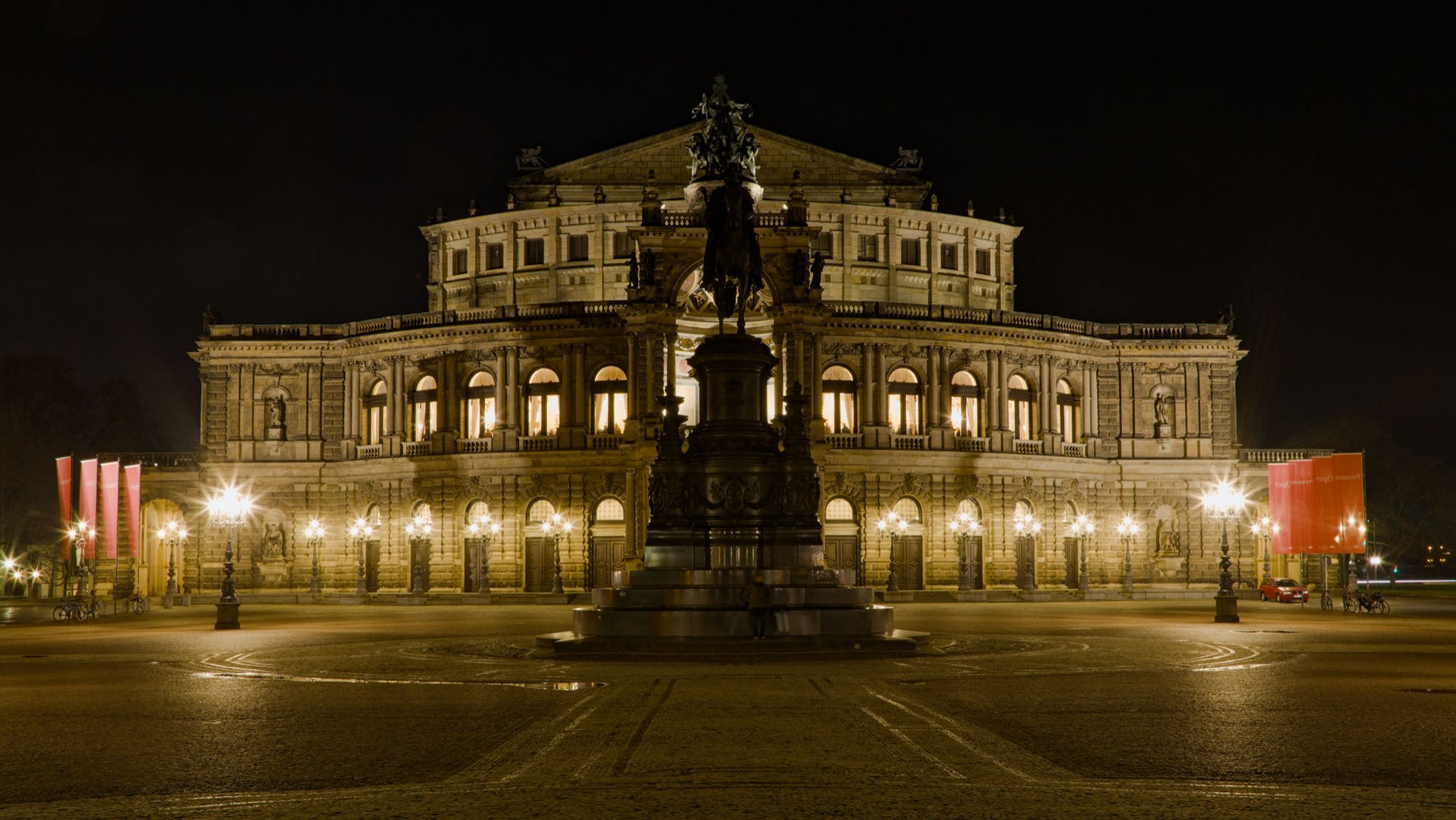 Dresden Semper Oper Nachts