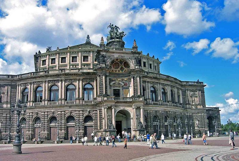 DRESDEN -Semperoper-