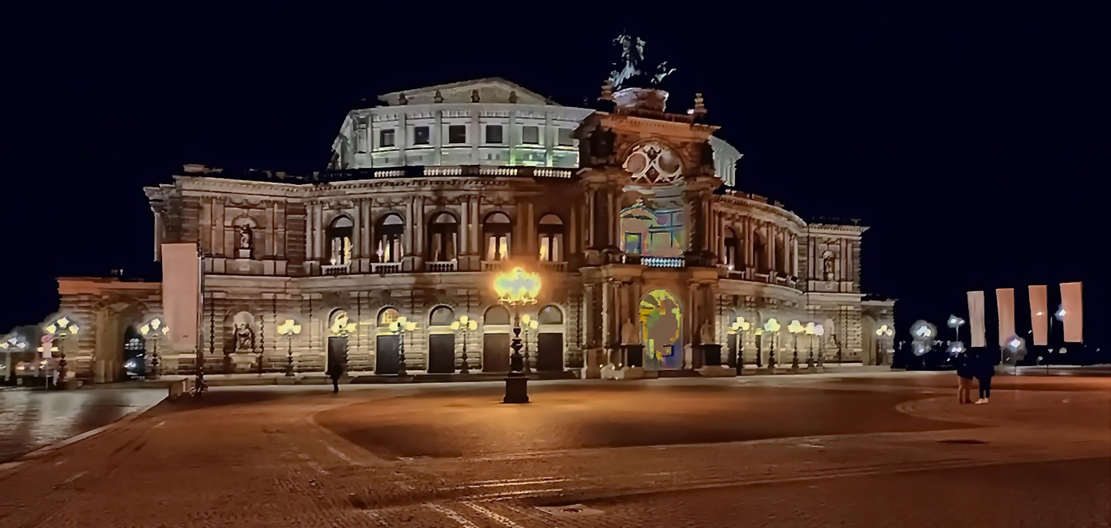 DRESDEN  Semperoper