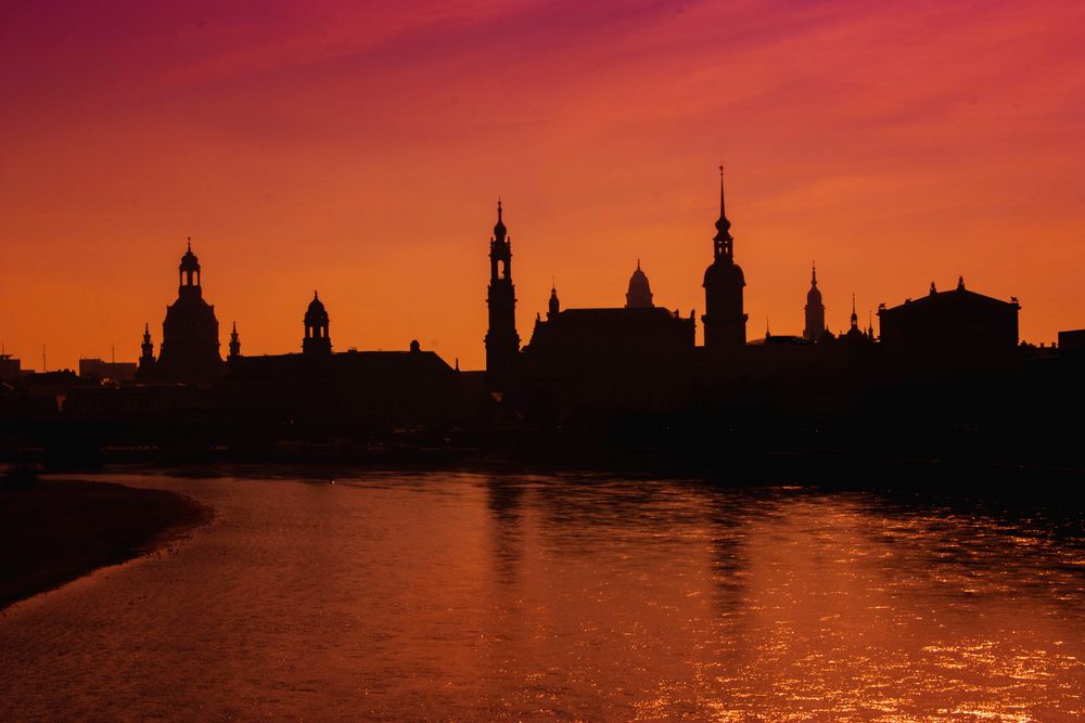 Dresden Silhouette 