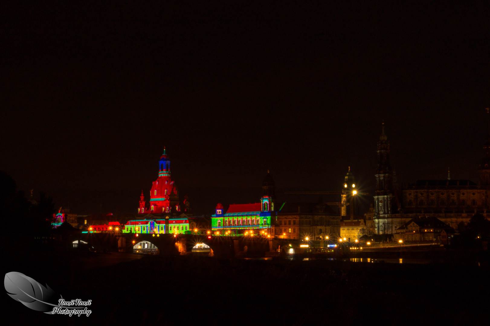 Dresden Skyline im neuen Look zur Einheitsfeier